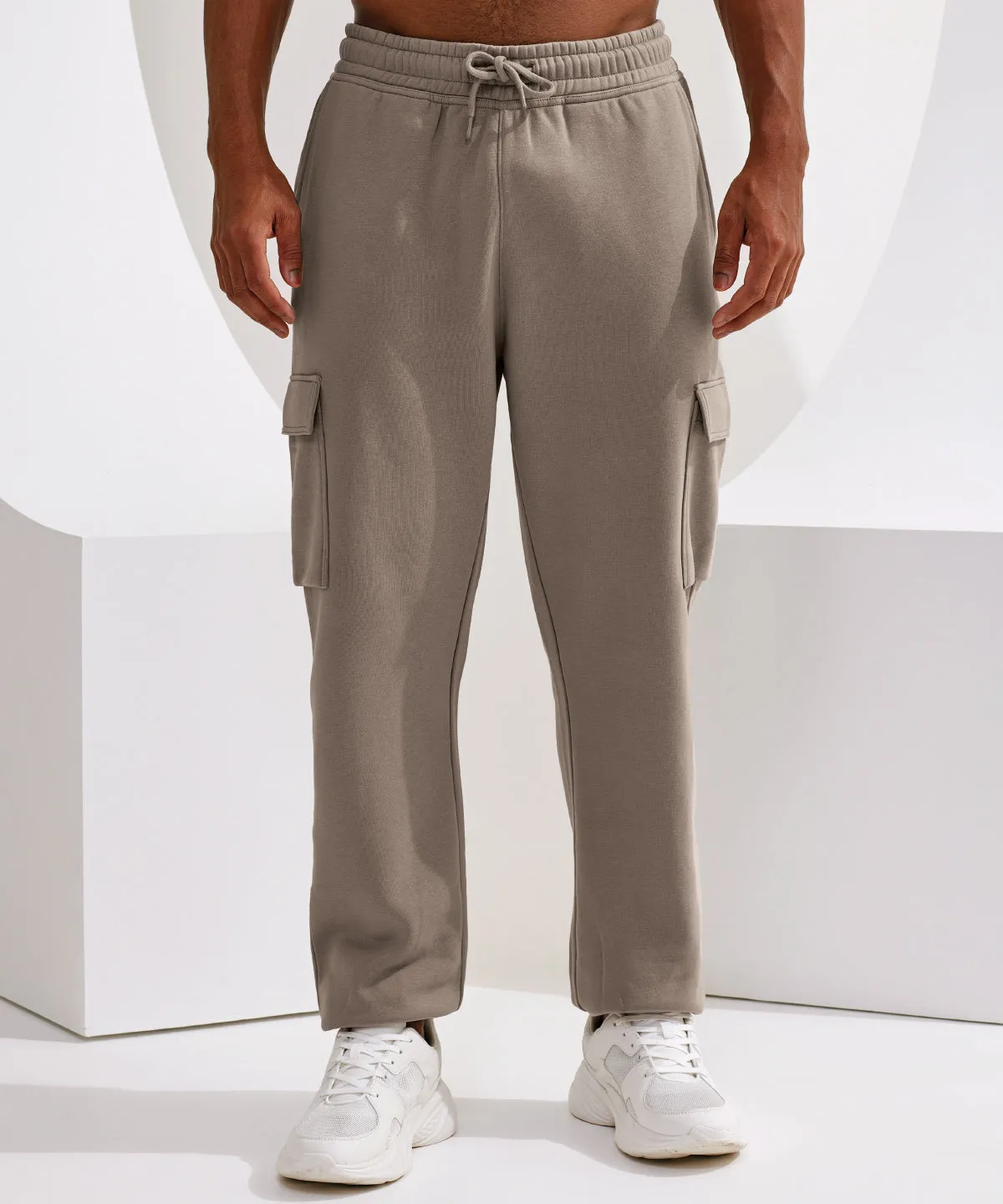 Black - TriDri¨ cargo recycled joggers