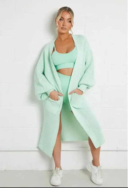 Chic Knit Pocket Cardigan: Cozy Mid-length Sweater