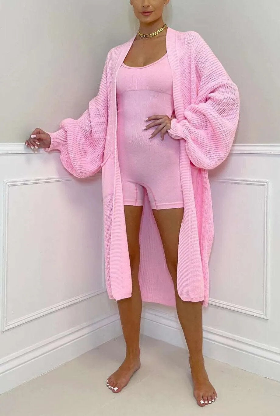 Chic Knit Pocket Cardigan: Cozy Mid-length Sweater