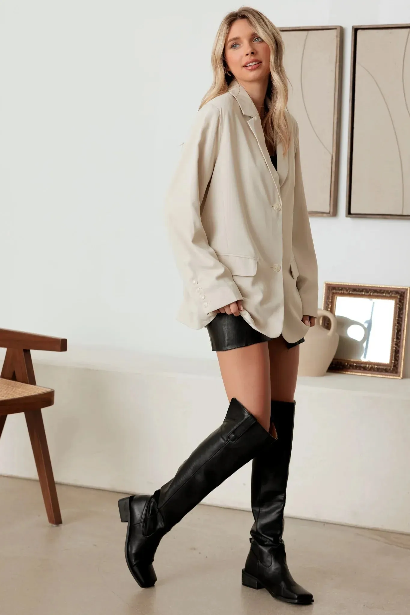 Chic Lace-Up Back Oversized Blazer