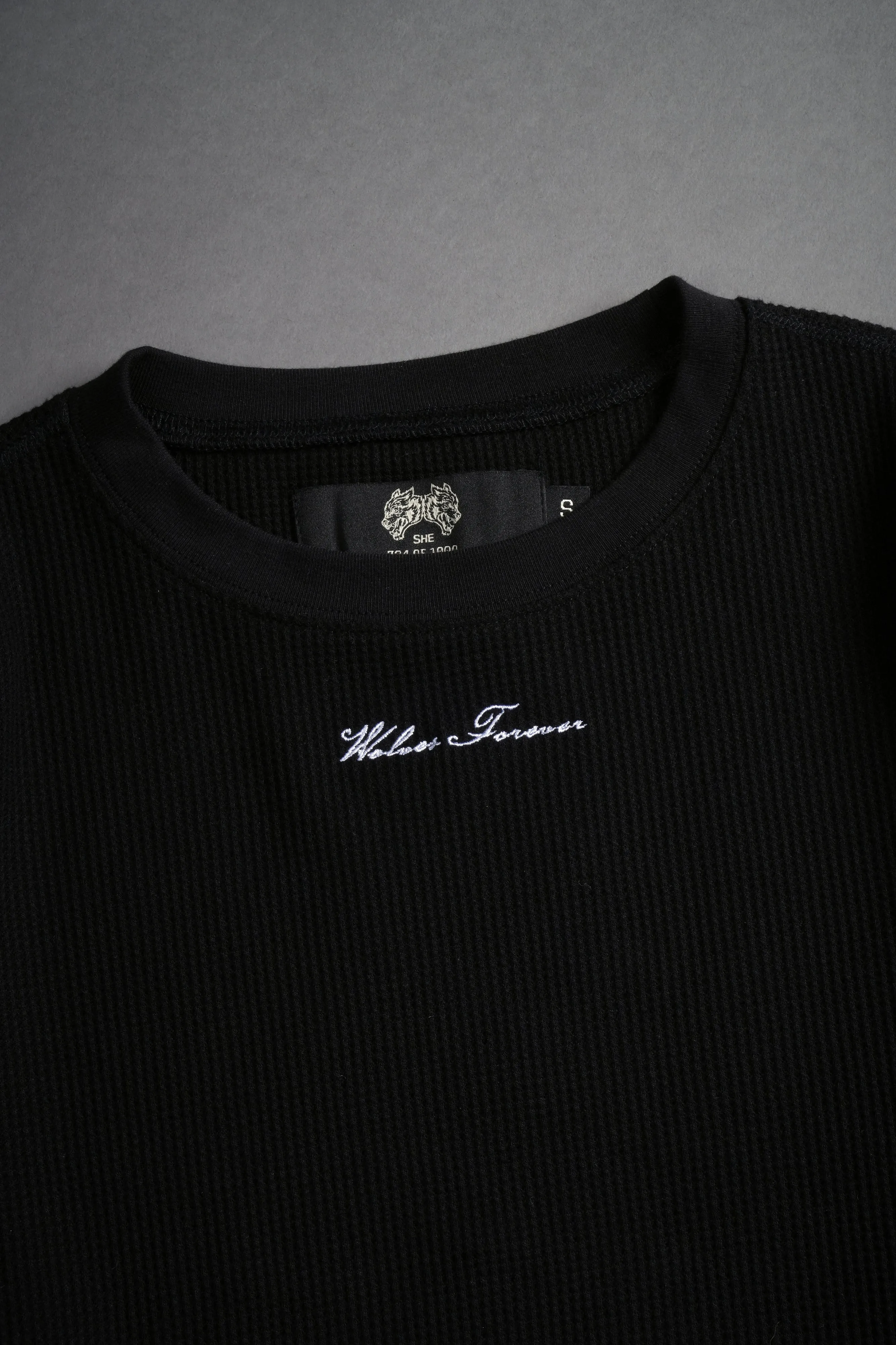 Conquer Cropped Thermal LS in Black