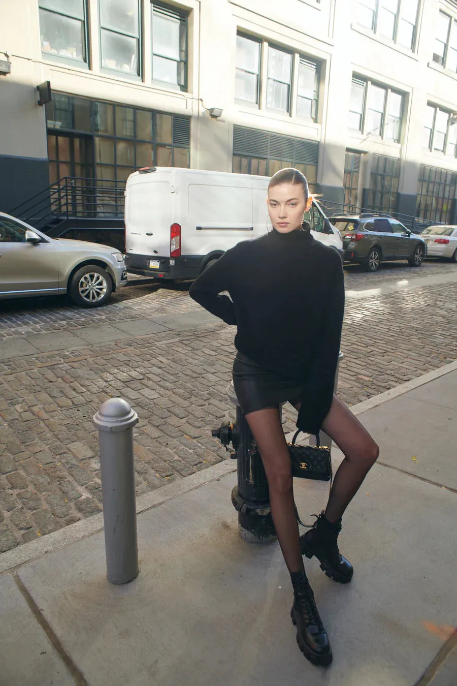 Heavy Cashmere TNeck | Black