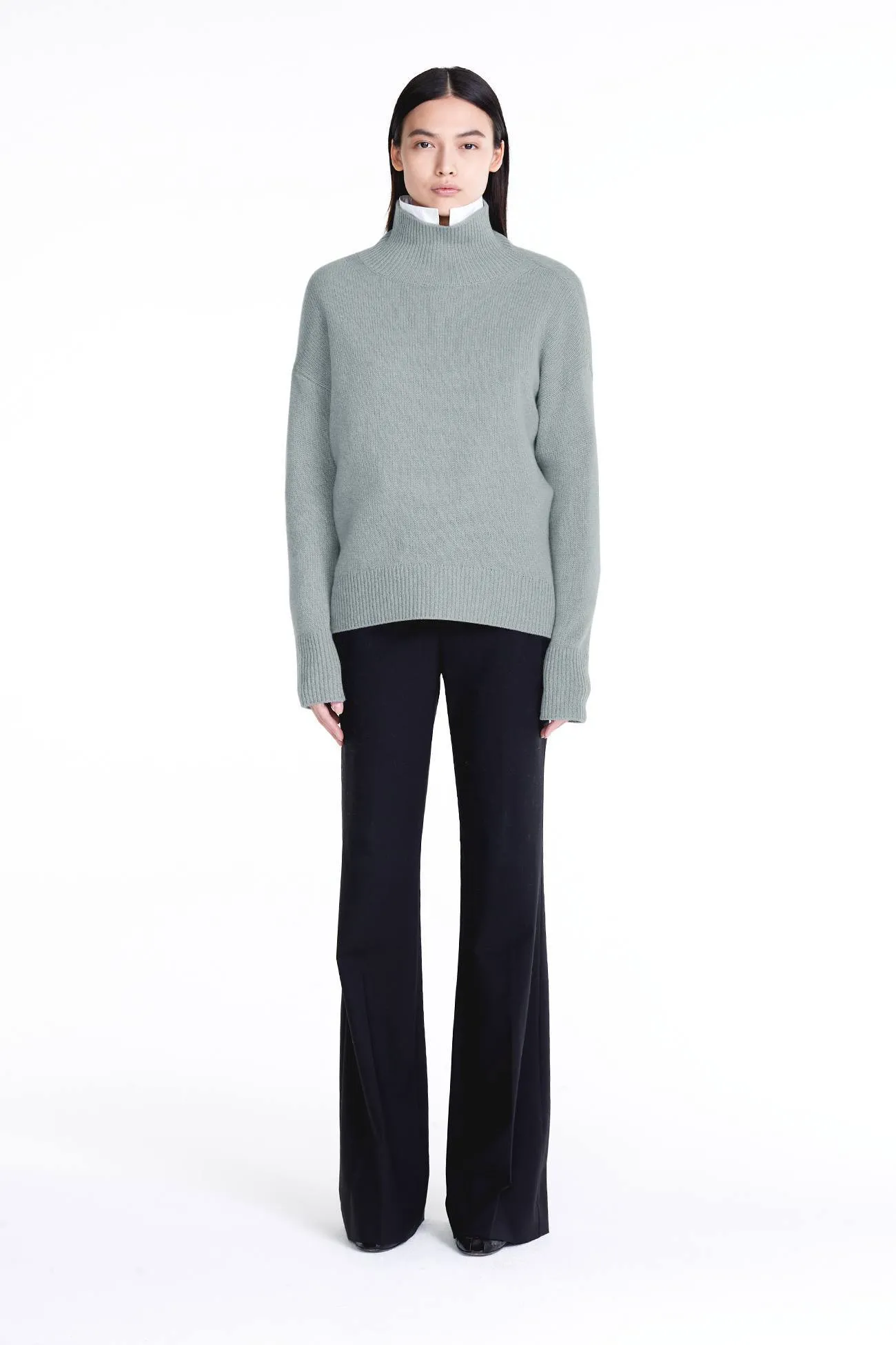 JOSLYN TURTLENECK CASHMERE SWEATER