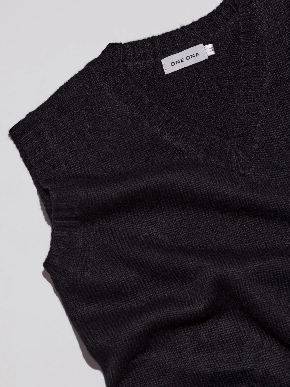 NEW: Olsen Sweater Vest Black