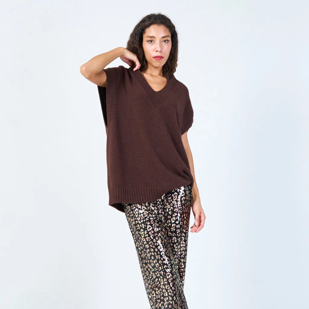 Ribbed v-neck sleeveless knit vest wholesale