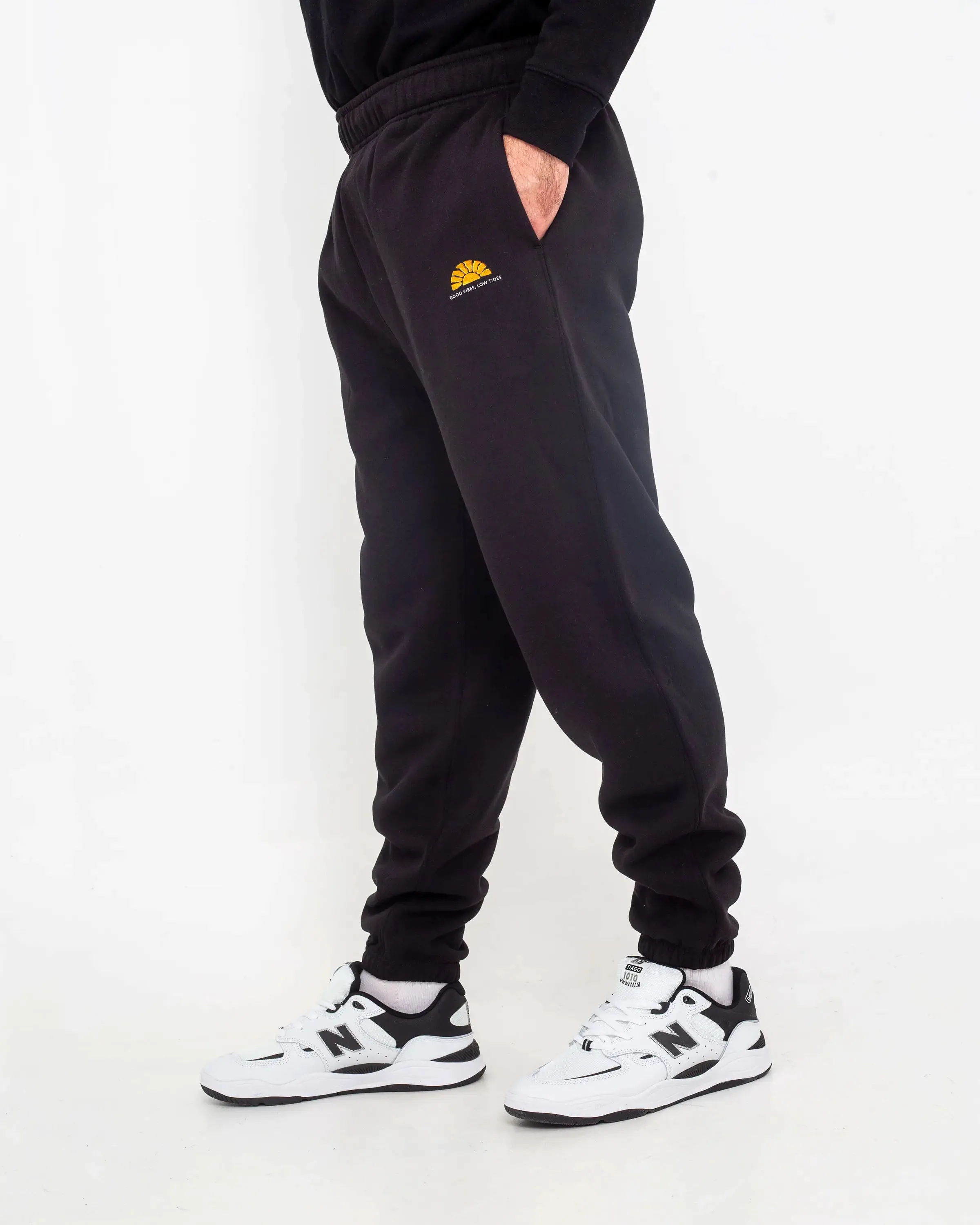 Vibes Joggers in Black