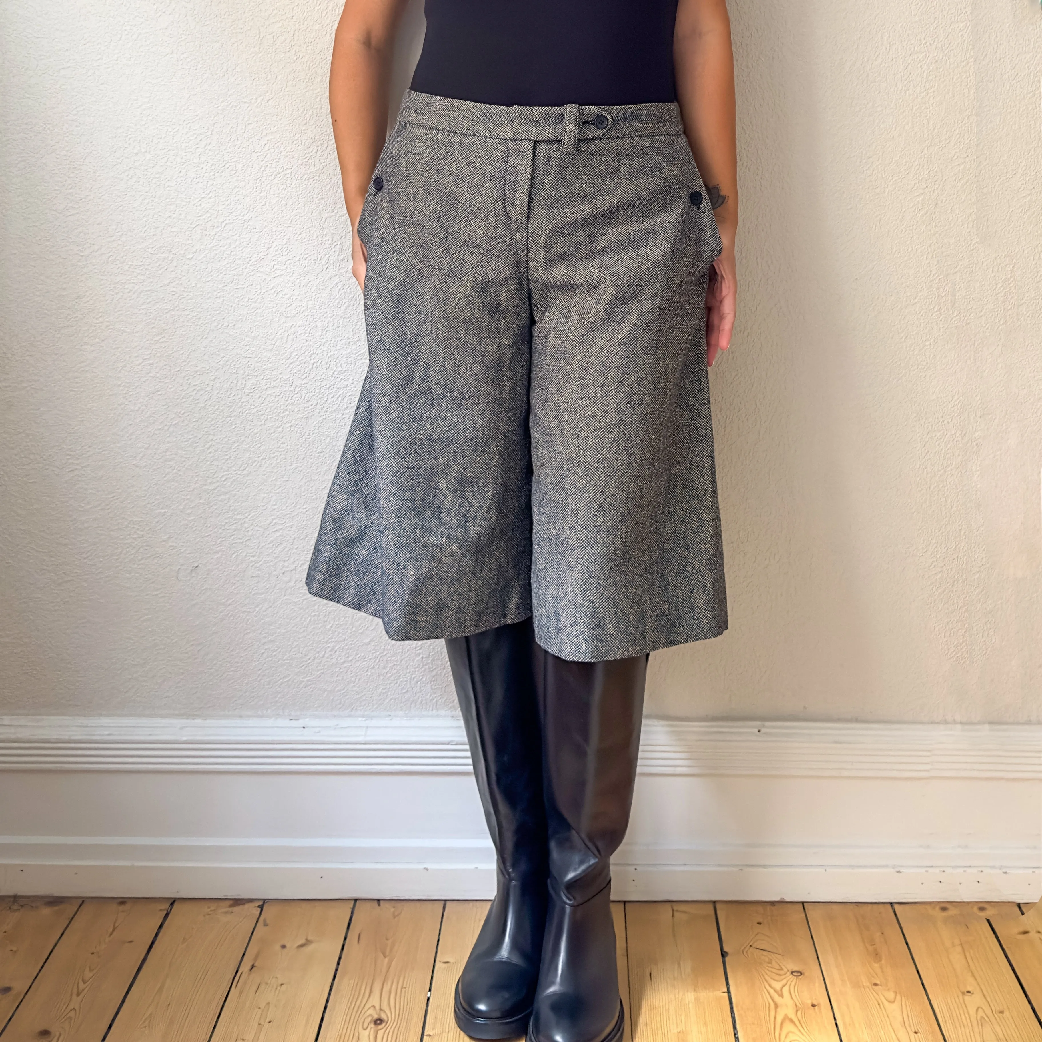 Wool Blend Bermuda Shorts - Gray Tweed - size EU40