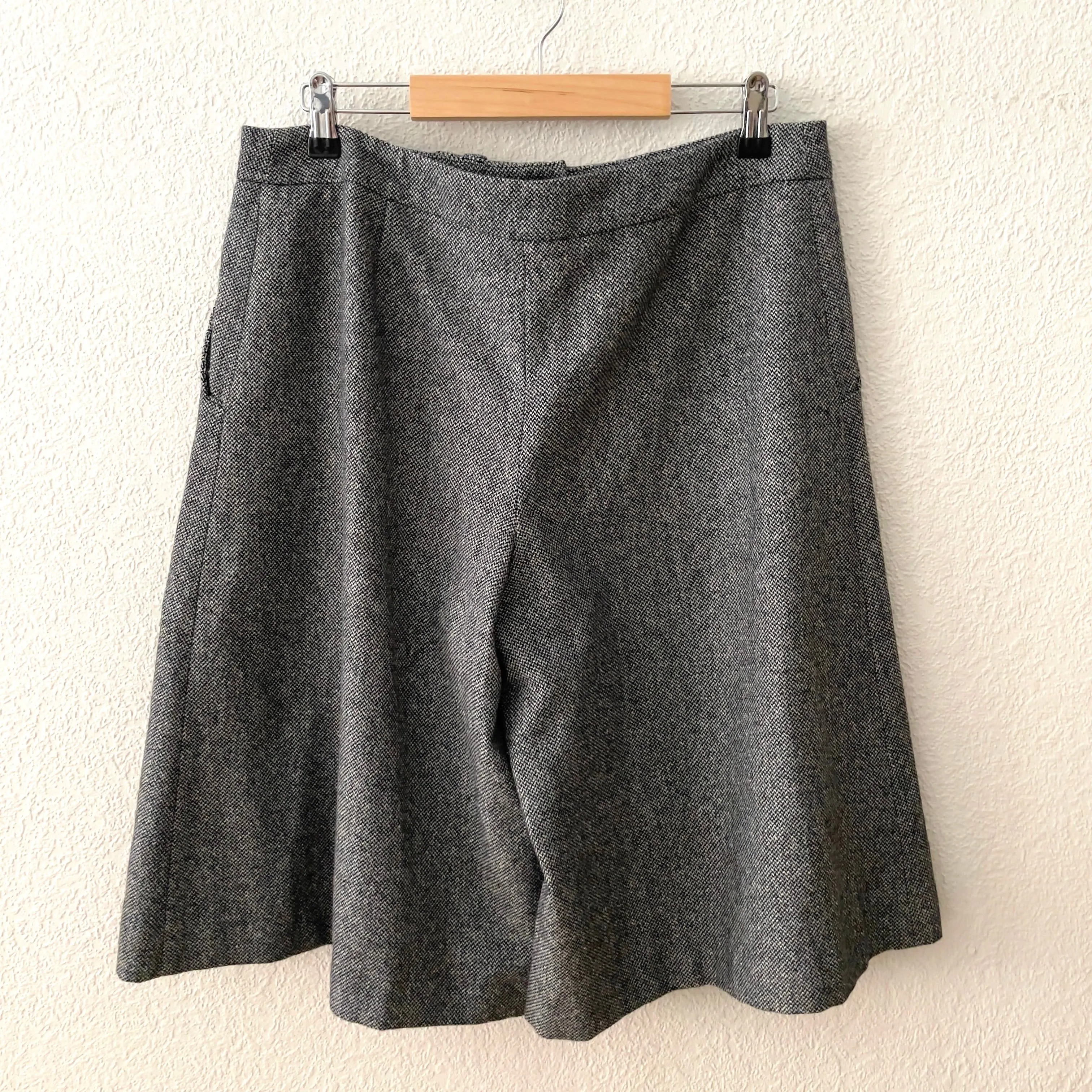 Wool Blend Bermuda Shorts - Gray Tweed - size EU40